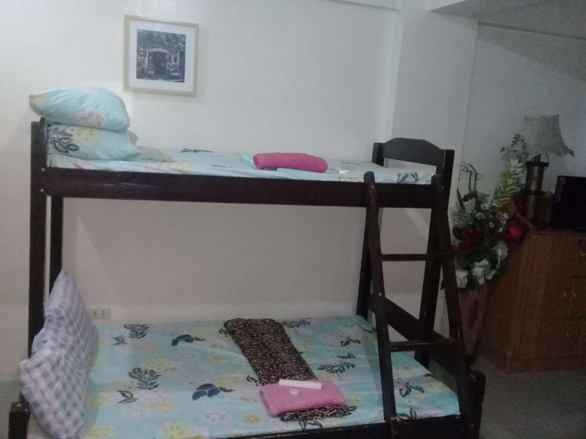 Ekonumi Rooms At Moonwalk Paranaque Paranaque City Extérieur photo